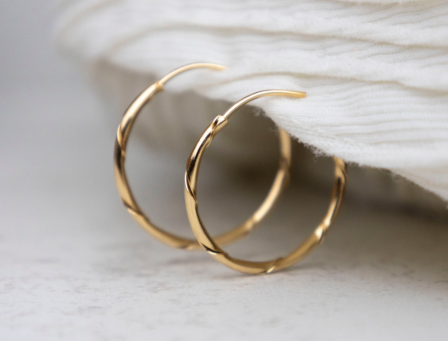 Thin Twisted Hoops